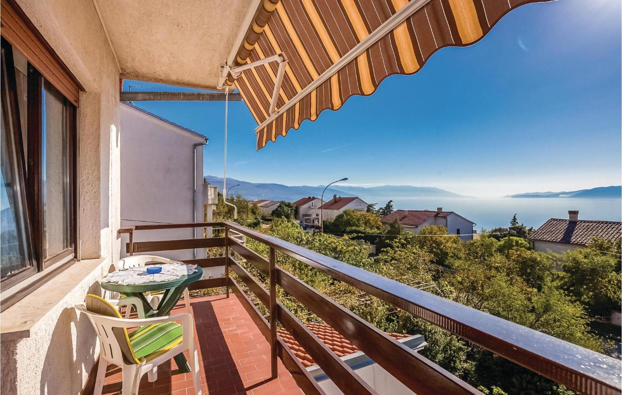 Stunning Apartment In Novi Vinodolski With Wifi Exteriér fotografie